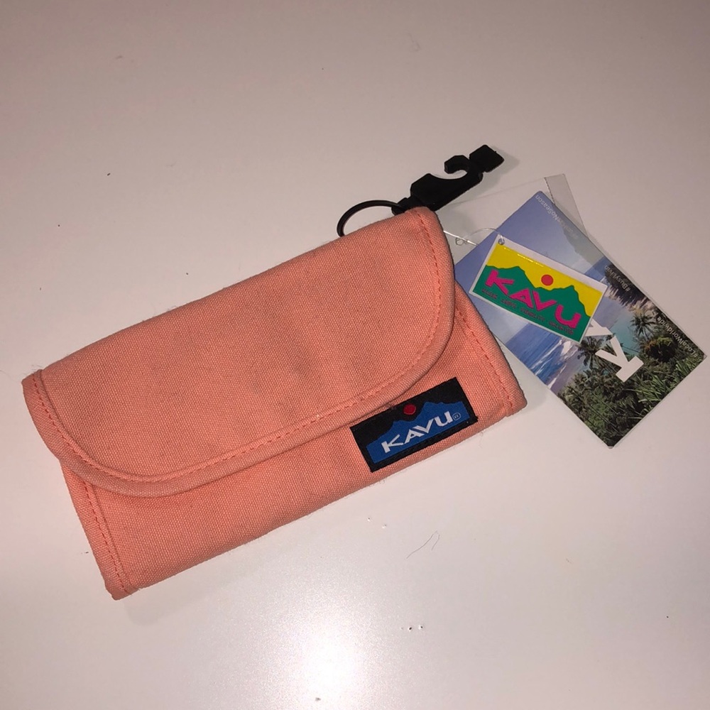 Kavu Big Spender Coral Wallet